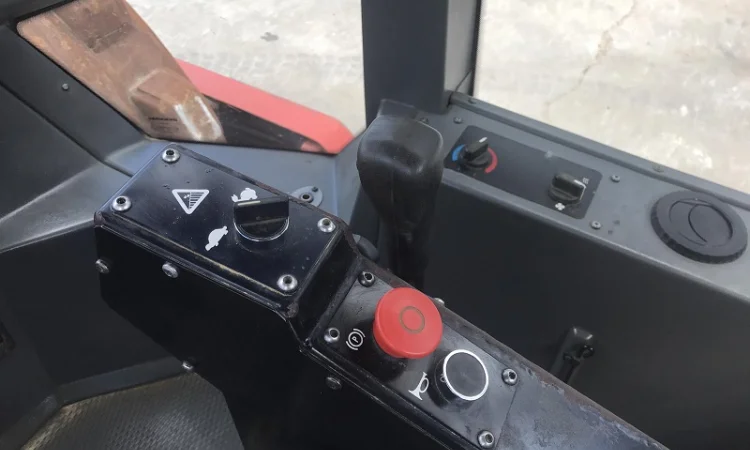 Каток грунтовой Dynapac CA602 PD - фото № 11