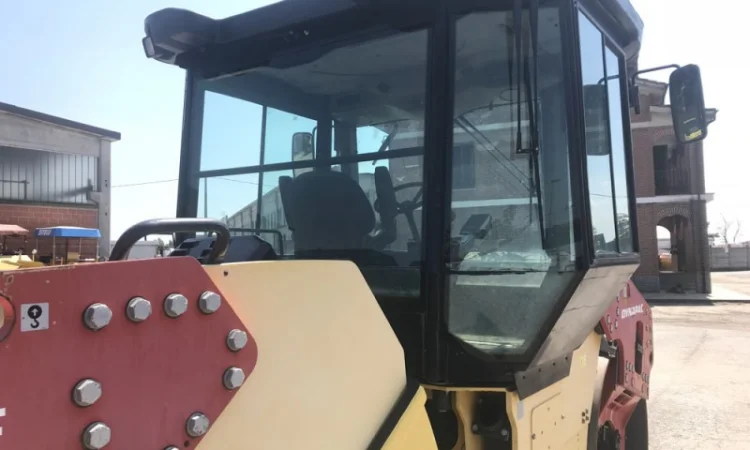 Тандемный каток Dynapac CC 424 HF - фото № 2