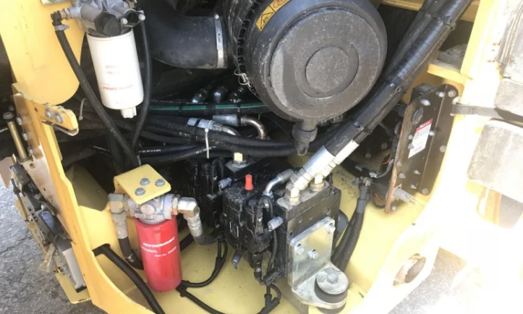 Тандемный каток Dynapac CC 424 HF - фото № 10