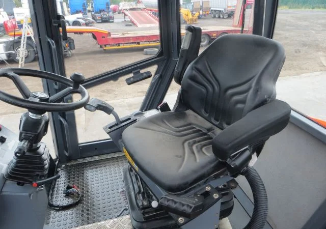 Тандемный каток Hamm HD90 (Demo version) - фото № 9