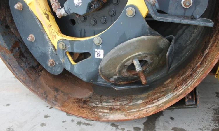 Комбинированный каток Bomag BW 161 AD-4. Строительная техника б/у - фото № 4