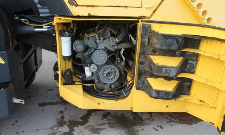 Комбинированный каток Bomag BW 161 AD-4. Строительная техника б/у - фото № 8