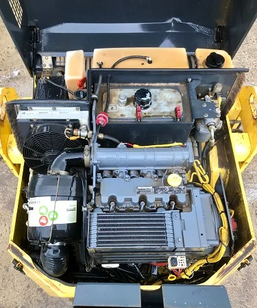 Тандемный каток Bomag BW135 AD-5 - фото № 3