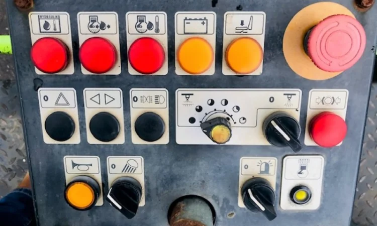 Комбинированный каток Bomag BW 135 AD 2010 года - фото № 11