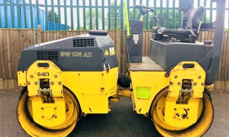 Комбинированный каток Bomag BW 135 AD 2010 года - фото № 5