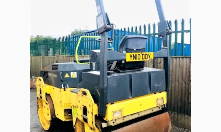 Комбинированный каток Bomag BW 135 AD 2010 года - фото № 6