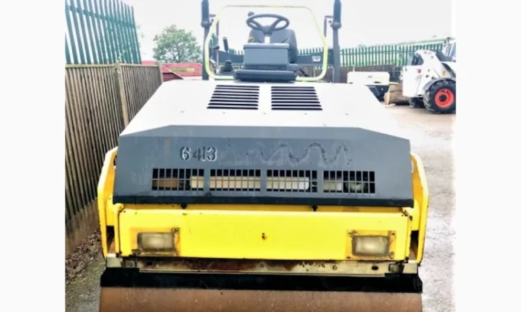 Комбинированный каток Bomag BW 135 AD 2010 года - фото № 7