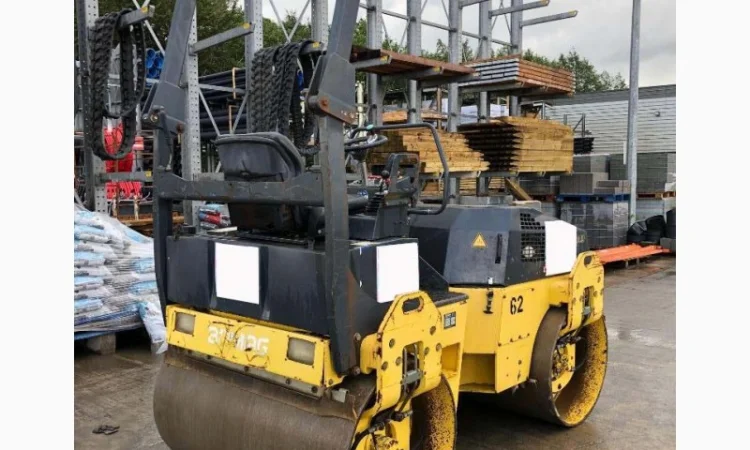 Комбинированный каток Bomag BW 138 AD 2009 года - фото № 5