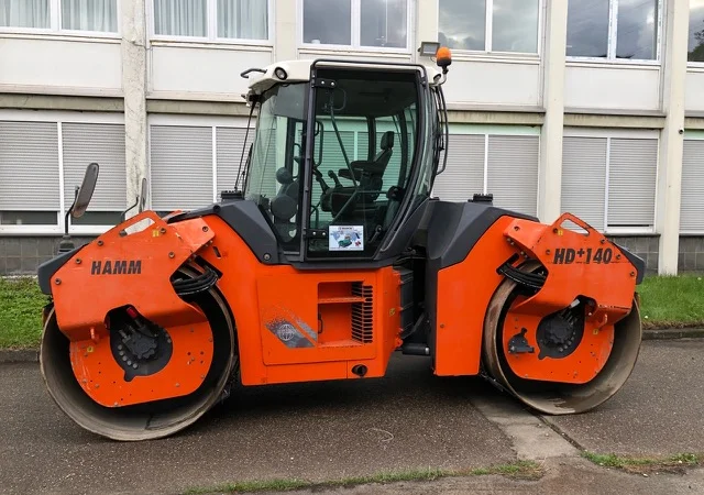 Тандемный каток HAMM HD+140 VV - фото № 1