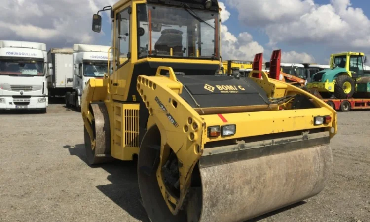 Тандемный каток Bomag BW 202 AD-4 2014 года - фото № 9
