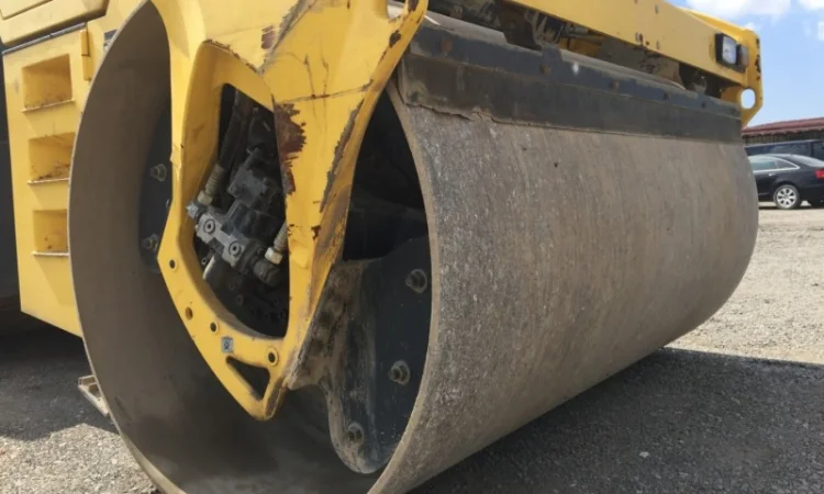 Тандемный каток Bomag BW 202 AD-4 2014 года - фото № 6