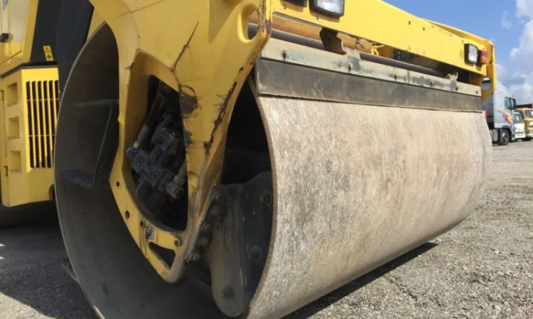 Тандемный каток Bomag BW 202 AD-4 2014 года - фото № 5