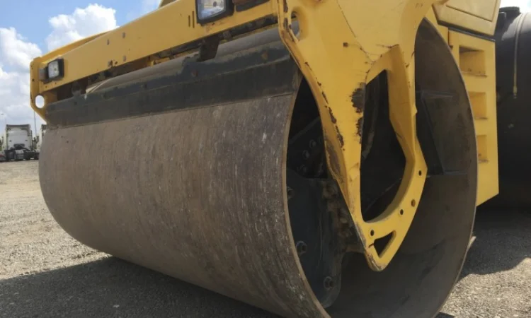 Тандемный каток Bomag BW 202 AD-4 2014 года - фото № 3