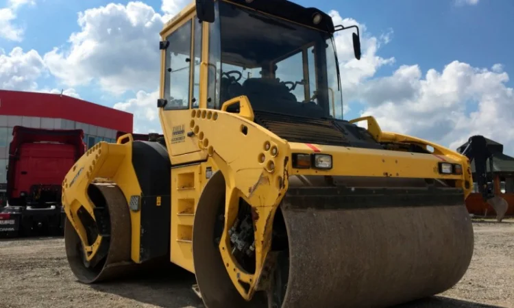 Тандемный каток Bomag BW 202 AD-4 2014 года - фото № 14