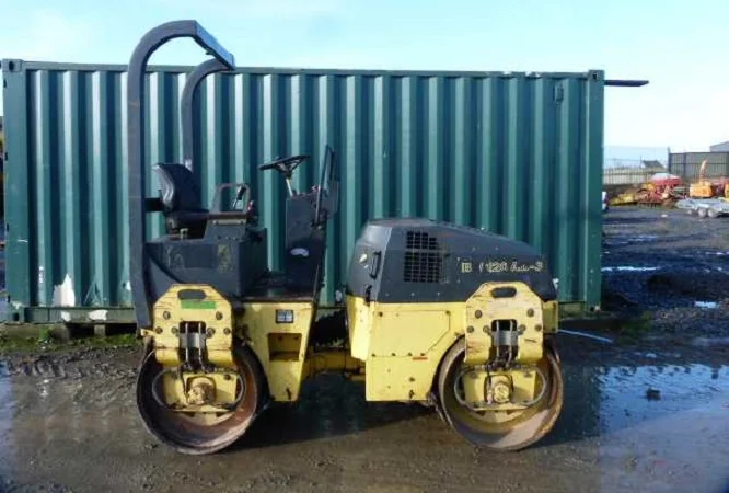 Тандемный каток Bomag BW120 AD3 - фото № 1