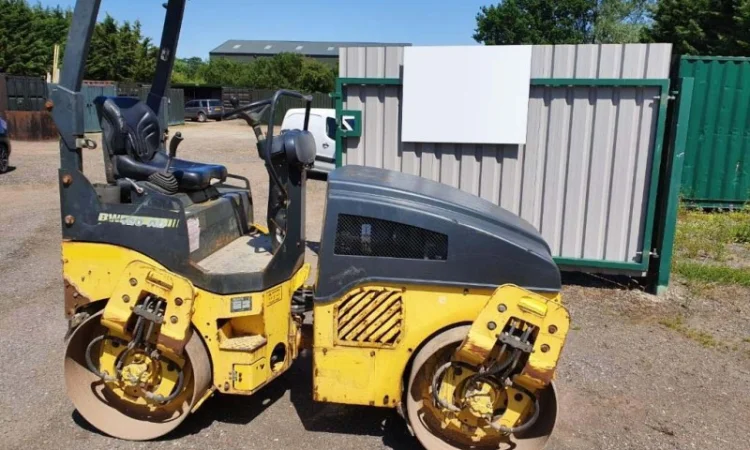 Комбинированный каток Bomag BW 120-4AD - фото № 6