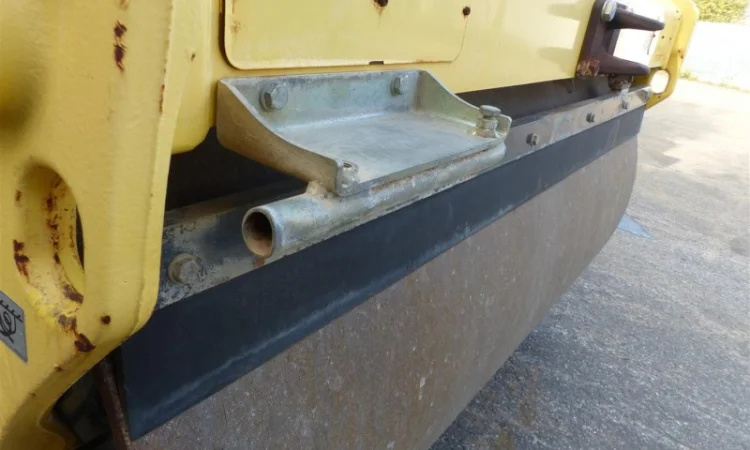 Тандемный каток Bomag BW 190 AD-4 - фото № 9