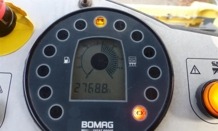 Тандемный каток Bomag BW 190 AD-4 - фото № 7