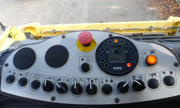 Тандемный каток Bomag BW 190 AD-4 - фото № 5