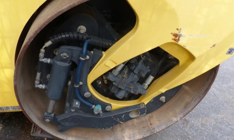 Тандемный каток Bomag BW 190 AD-4 - фото № 16