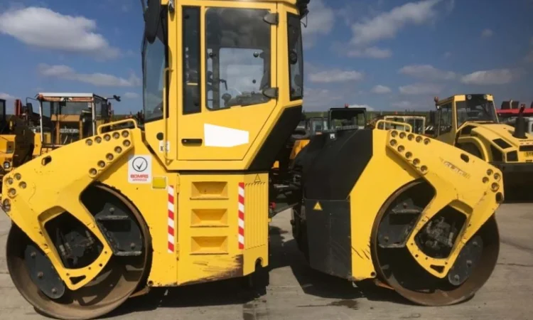 Комбинированный каток Bomag BW 161AD 4 - фото № 2
