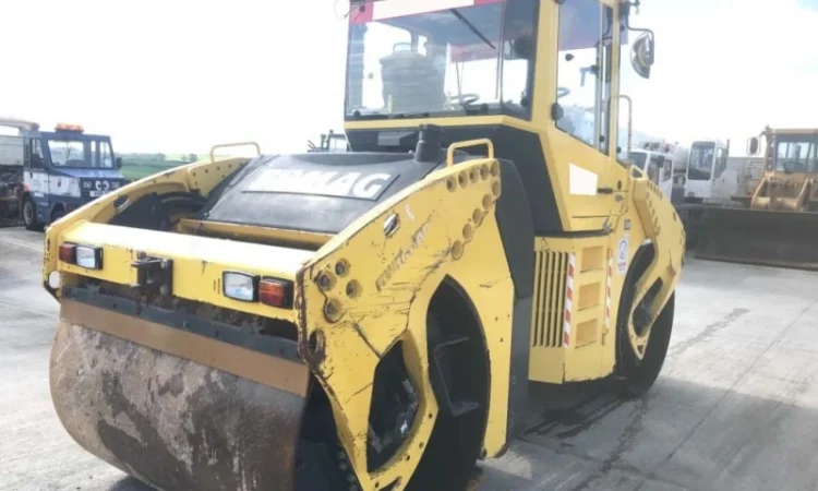 Комбинированный каток Bomag BW 161AD 4 - фото № 5
