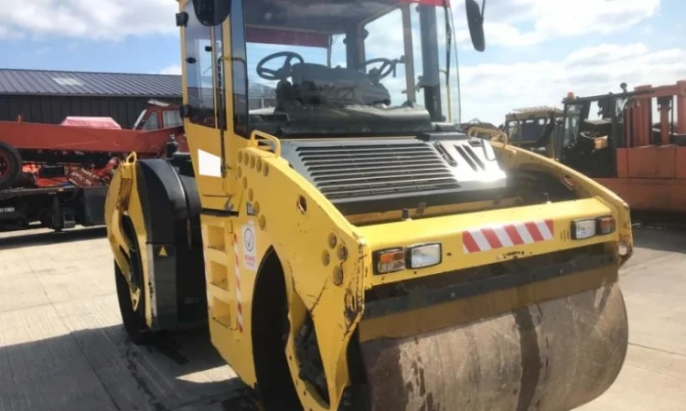 Комбинированный каток Bomag BW 161AD 4 - фото № 7