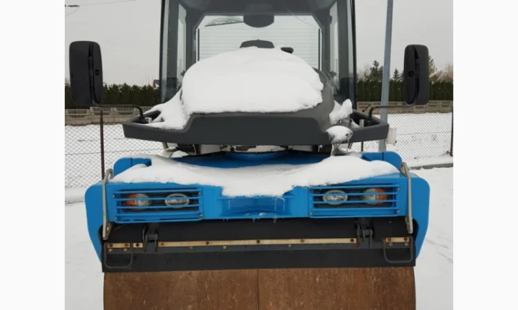 Дорожній каток Bomag BW 174AP 2010 - фото № 3