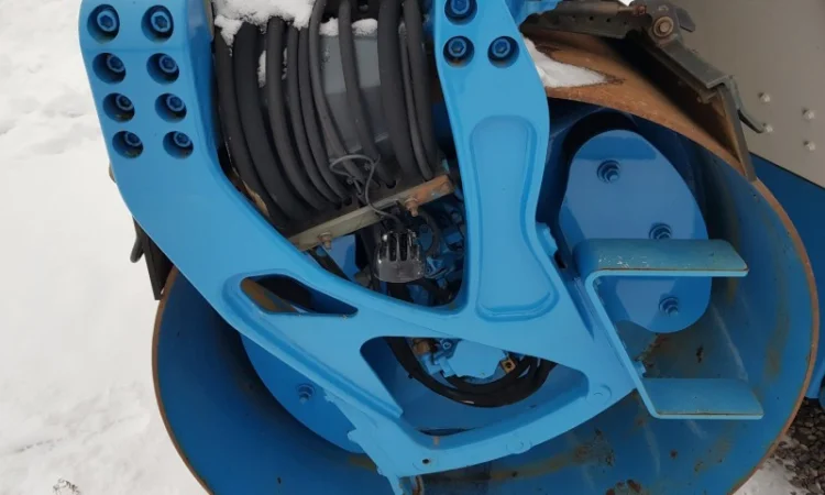 Дорожній каток Bomag BW 174AP 2010 - фото № 6