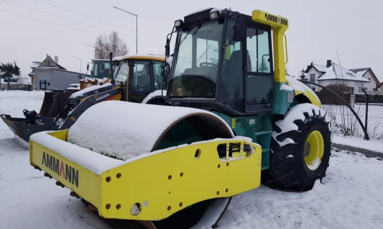 Грунтовий каток Amman 2011 року - фото № 1