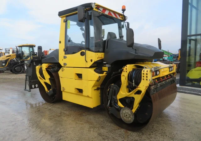 Тандемный каток Bomag BW174 AP-AM - фото № 18
