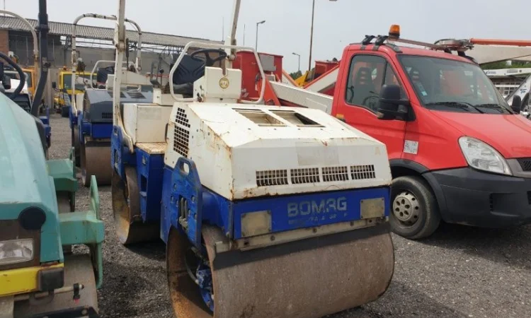 Каток комбинированный Bomag BW 135 AD - фото № 1