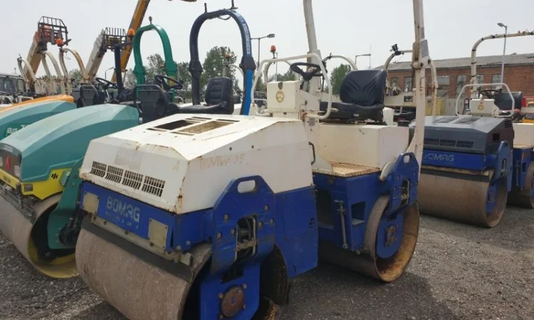 Каток комбинированный Bomag BW 135 AD - фото № 3