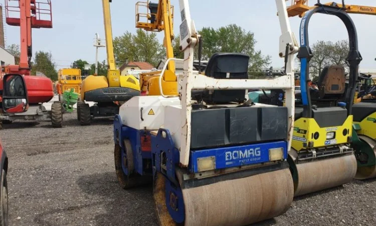 Каток комбинированный Bomag BW 135 AD - фото № 6