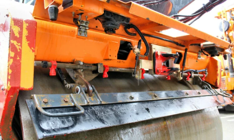 Комбинированный каток Bomag BW 174 AD-2M. Каток Bomag с разбрасывателем - фото № 11