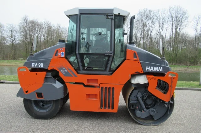 Комбинированный каток Hamm DV90VT - фото № 4