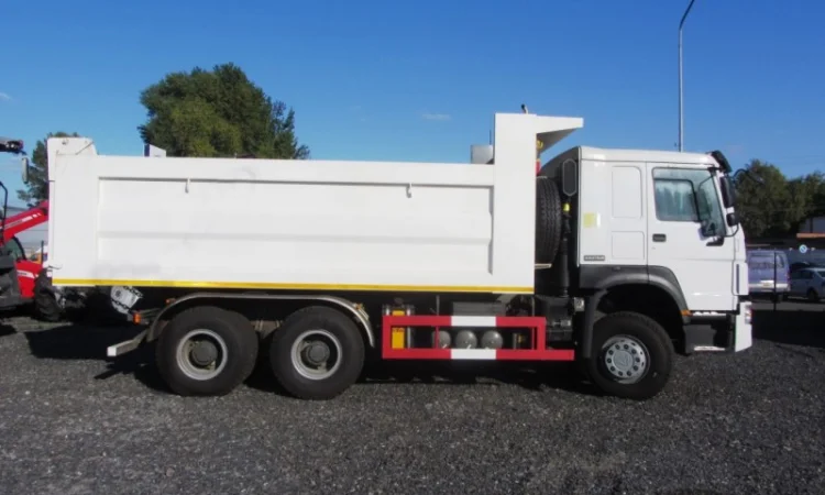 Самосвал Sinotruk Howo 6x4 - фото № 2