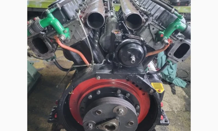 Дизель 1Д12-400 на тепловоз ТГМ23, ТГМ40 - фото № 1