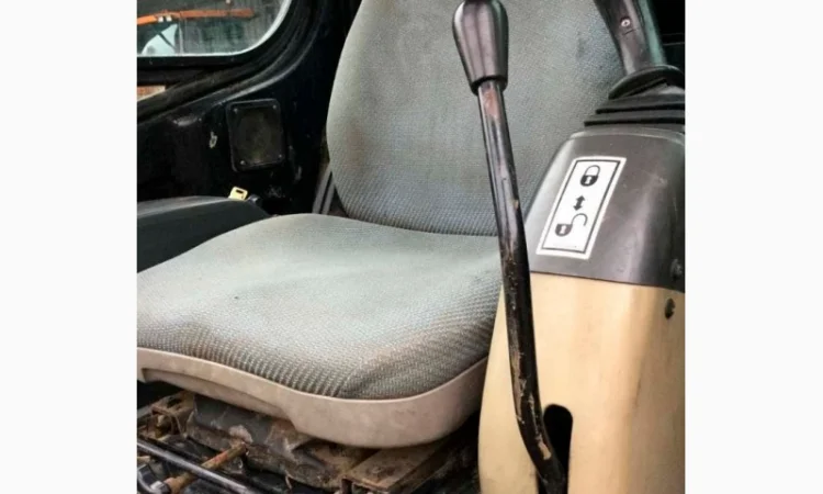 Мини экскаватор Caterpillar 305 CR - фото № 5