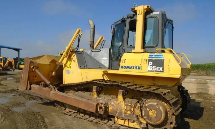 Бульдозер Komatsu D65PX-15E0 - фото № 2