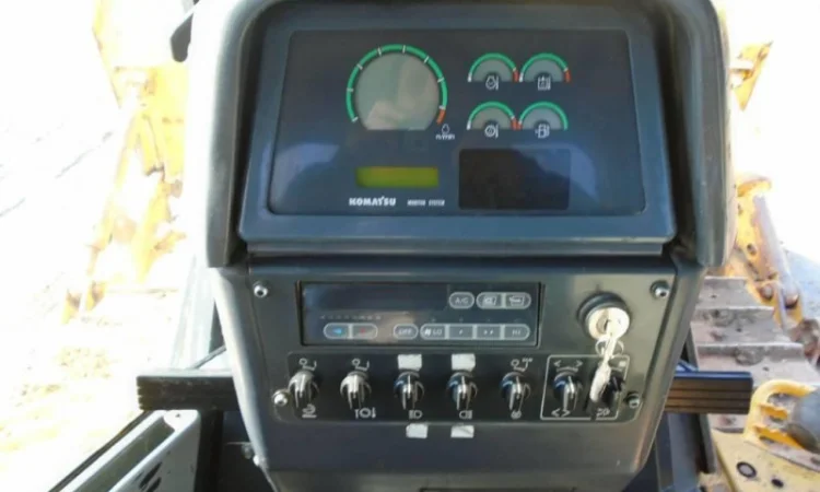 Бульдозер Komatsu D65PX-15E0 - фото № 6