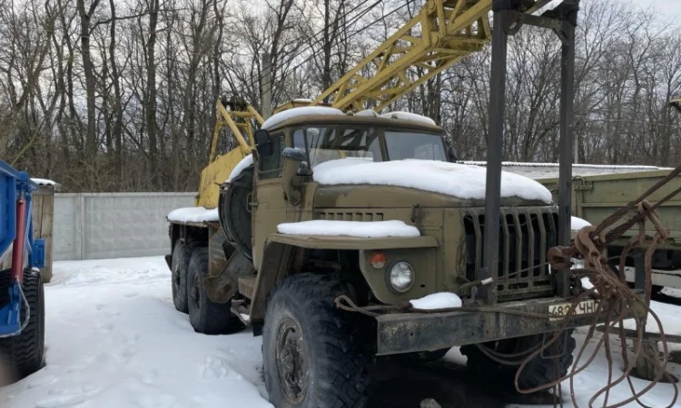 Кран УРАЛ 4320 - фото № 1