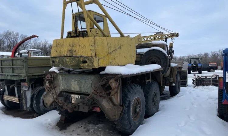 Кран УРАЛ 4320 - фото № 2
