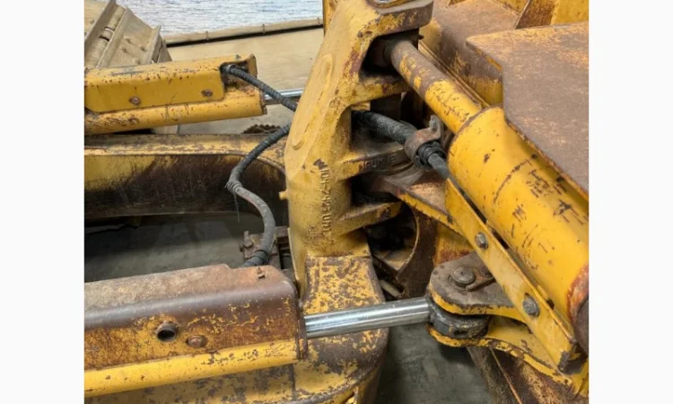 Caterpillar D6N LGP - фото № 8