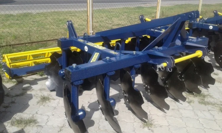 Продаємо навісні та причипні дискові борони АГД-2.5 захвату 2.5 метра - фото № 1