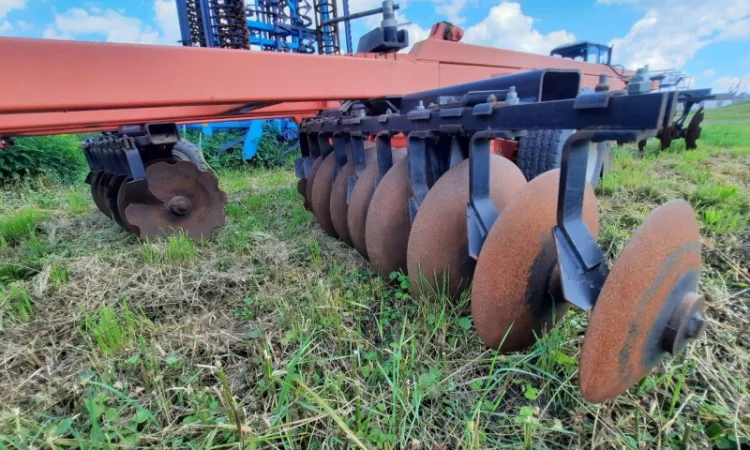 Дисковая борона Quivogne TM-32 - фото № 6