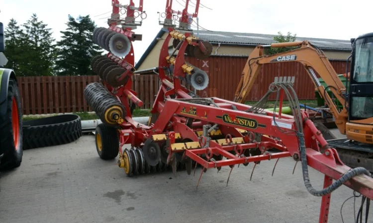 Борона VÄDERSTAD Carrier 500 - фото № 2