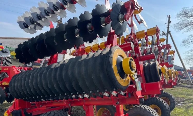 Новий дискатор Vaderstad Carrier 650 (виставкова машина) - фото № 2