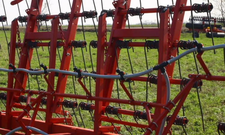 Борона пружинная ЗПГ-15 гидрофицированная - фото № 1
