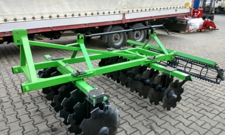 Дисковая борона 1.3 - 1.5 - 1.8 - 2.0 - 2.2 - 2.4 - 2.7 - 3.15 м Bomet Бомет - фото № 5